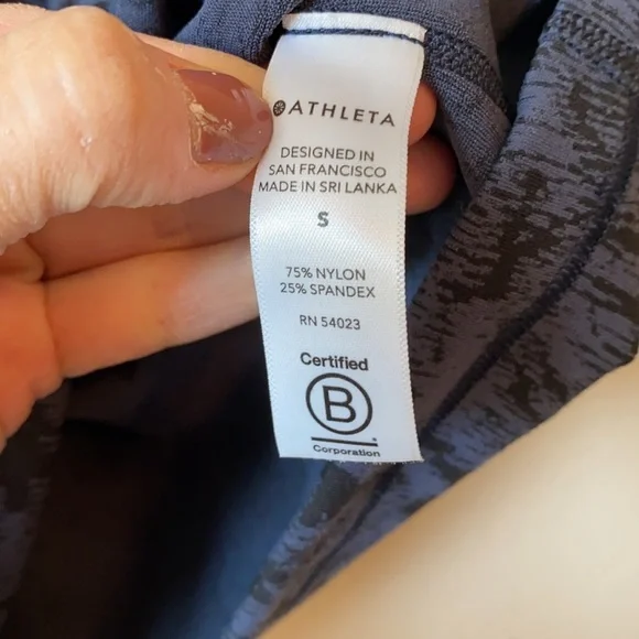 Athleta Tank Top Floral Navy and Black size small - Picture 6 of 9